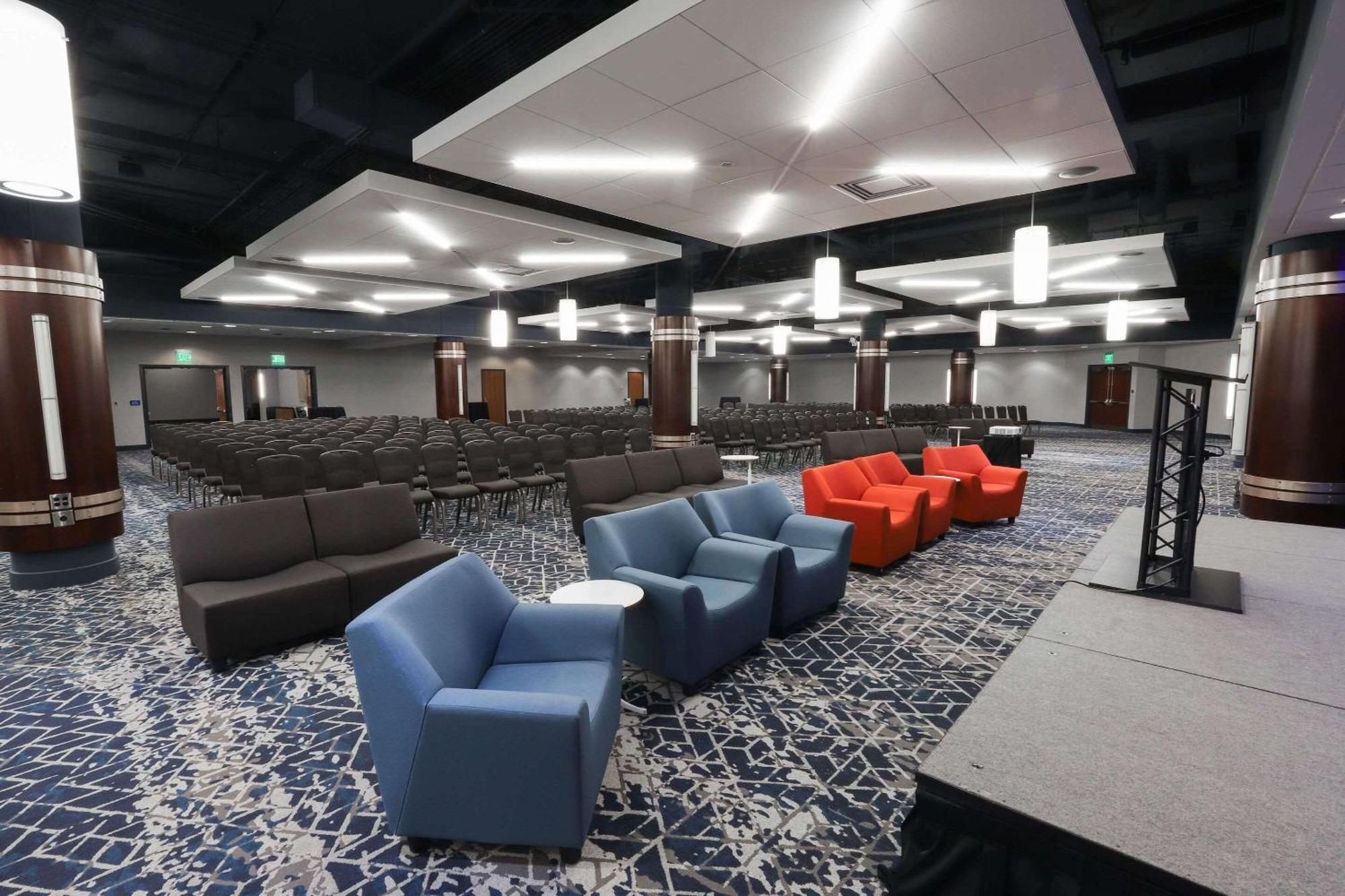 Radisson Plaza Hotel at Kalamazoo Center Bagian luar foto
