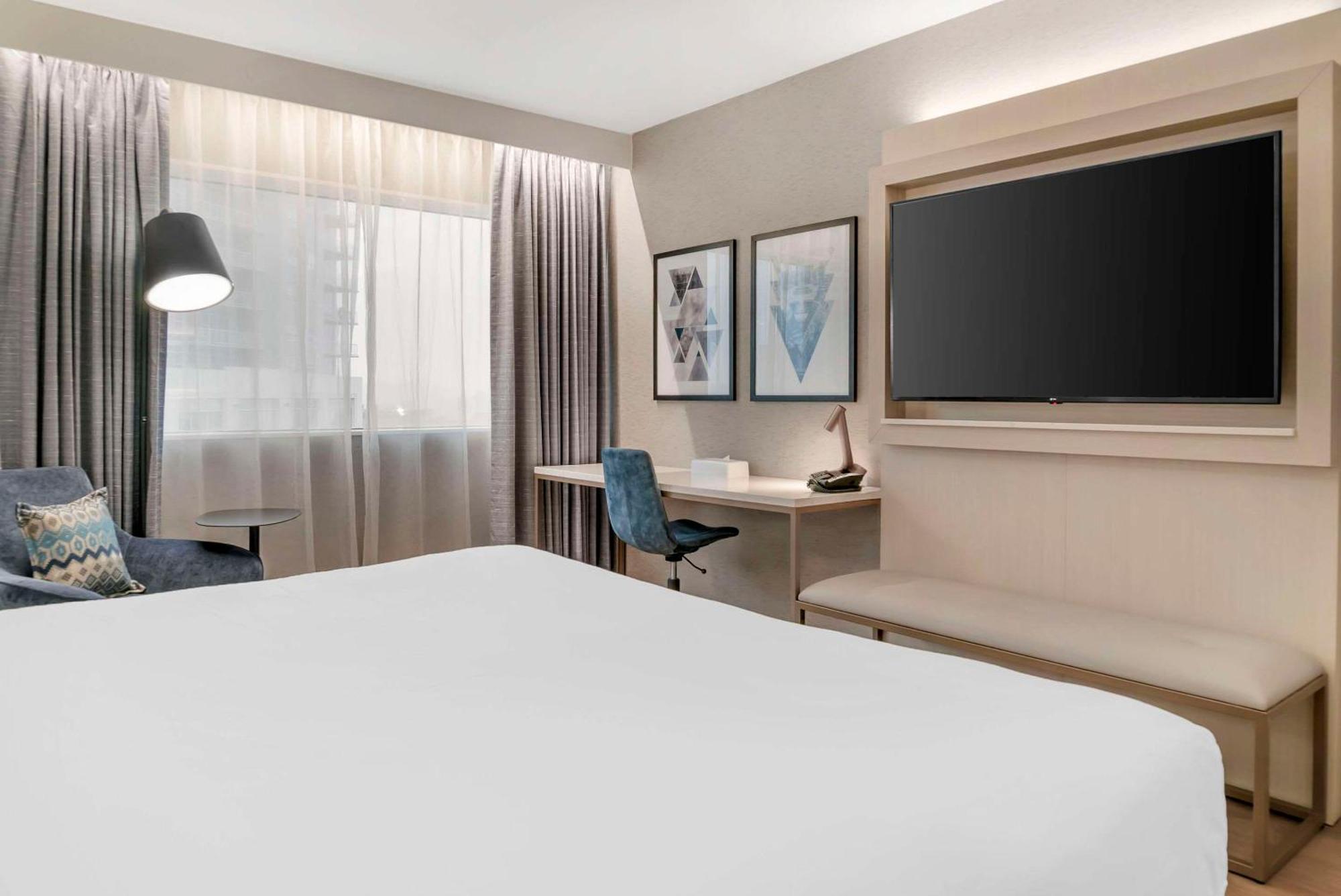 Radisson Plaza Hotel at Kalamazoo Center Bagian luar foto