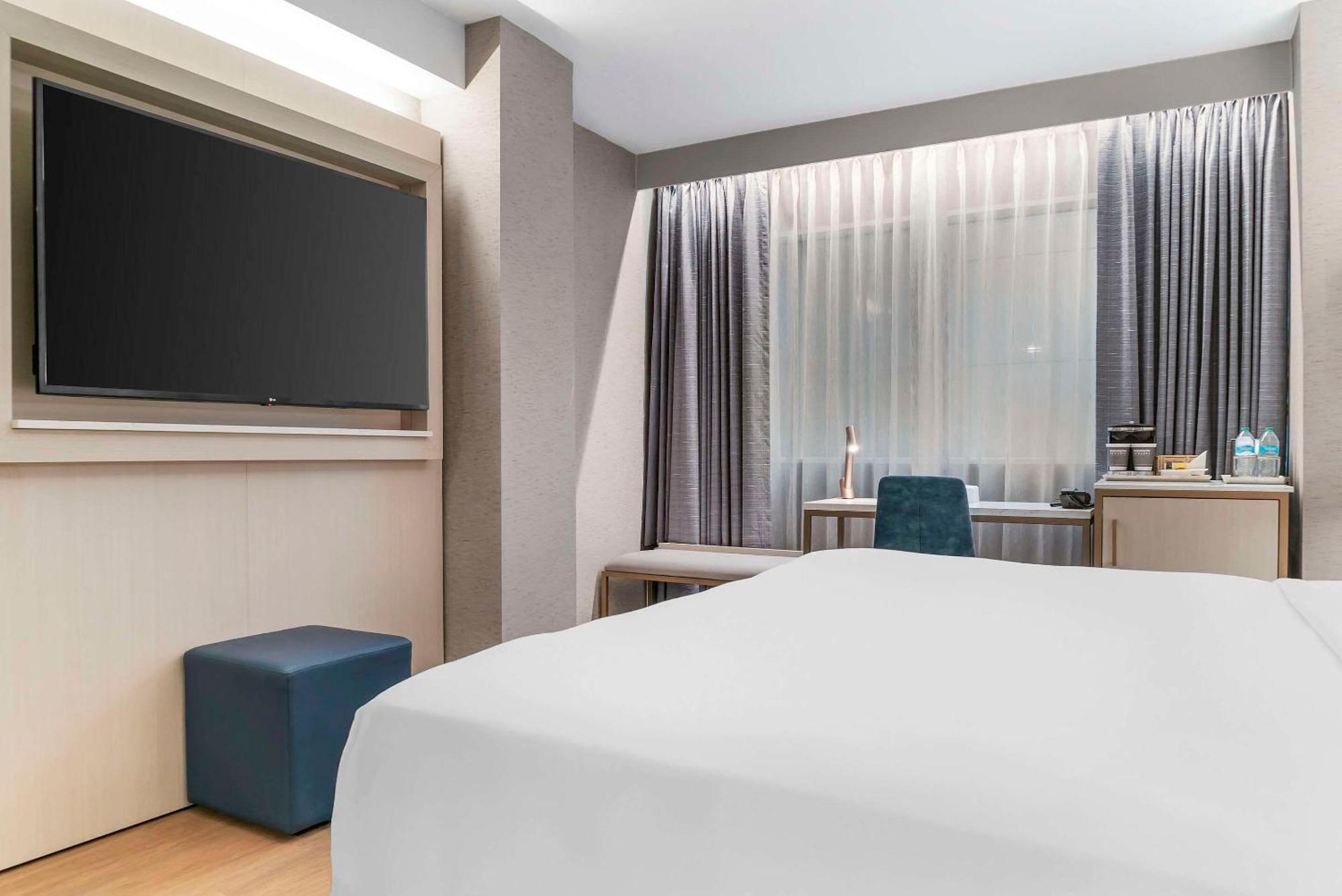 Radisson Plaza Hotel at Kalamazoo Center Bagian luar foto