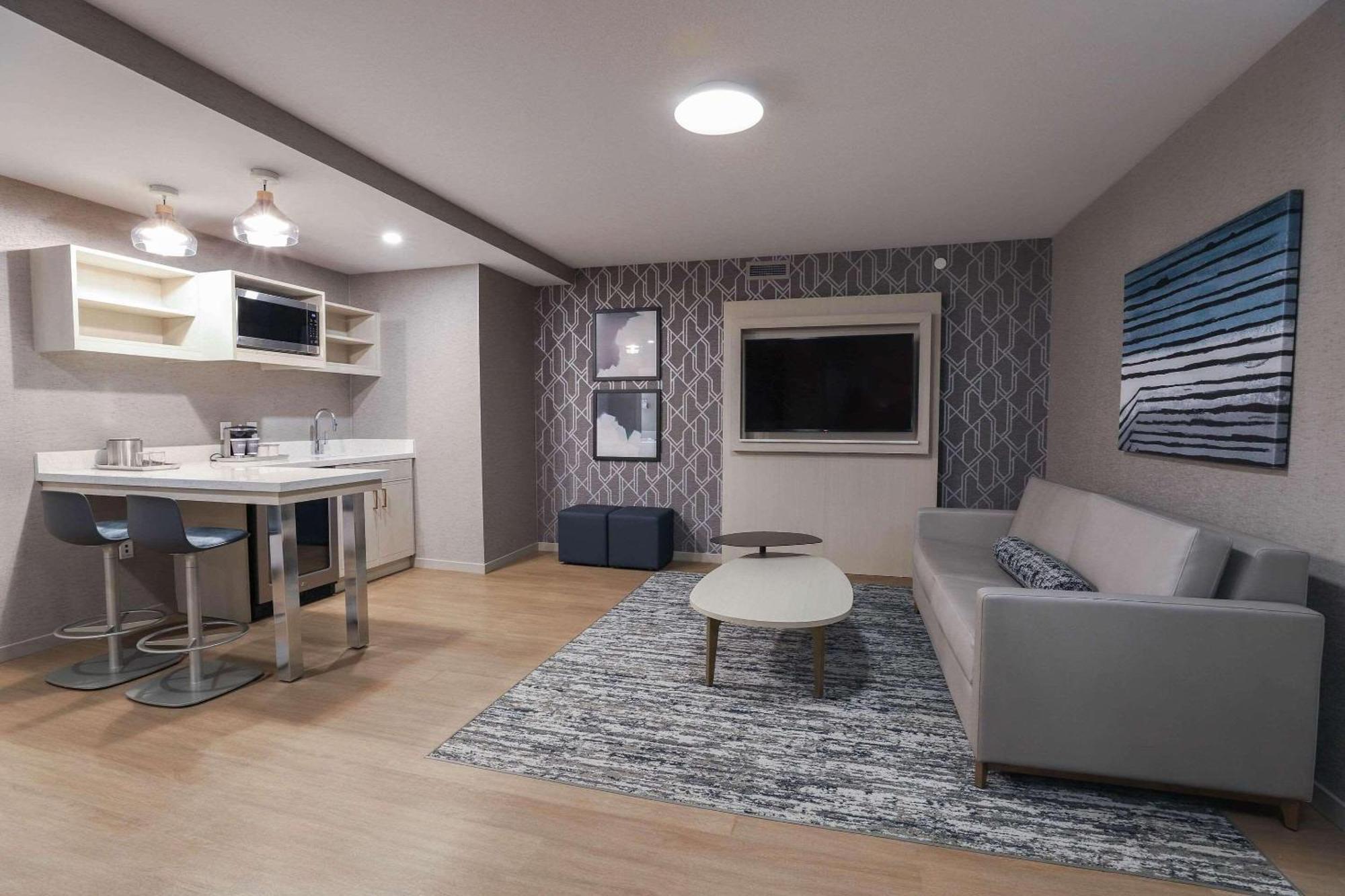 Radisson Plaza Hotel at Kalamazoo Center Bagian luar foto